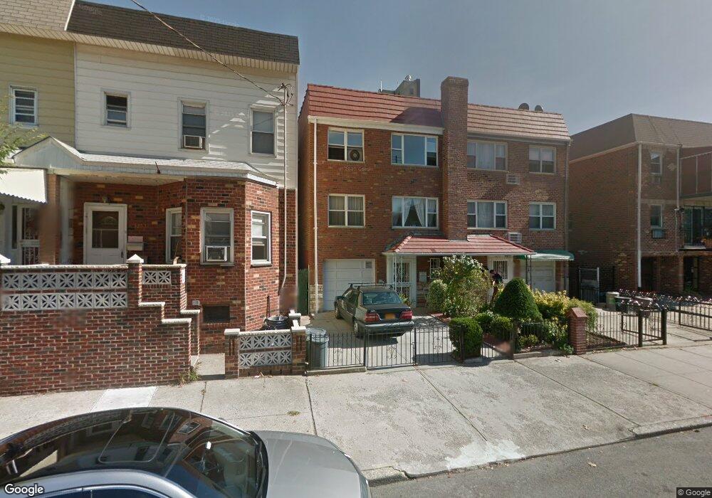 3267 38th St, Astoria, NY 11103 - photo 1