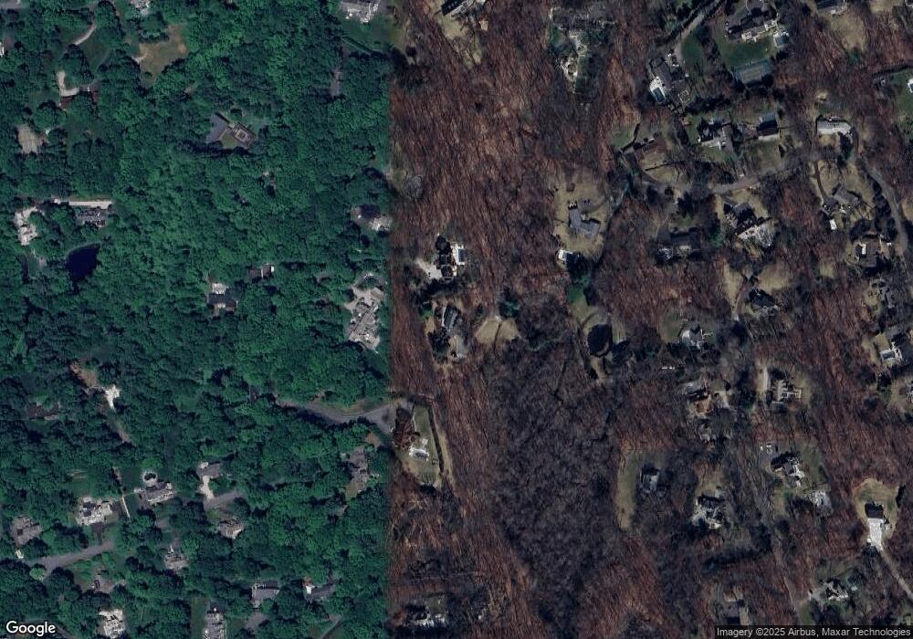 11 Wahackme Ln, New Canaan, CT 06840 - photo 1