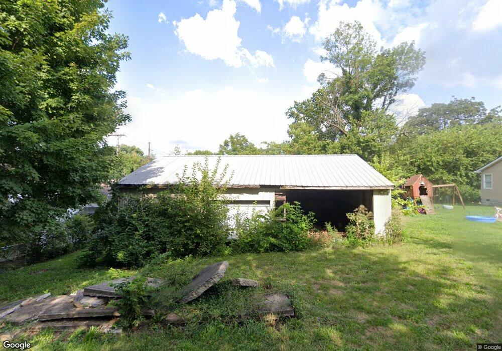 123 N Peach St, Burgin, KY 40310 - photo 1