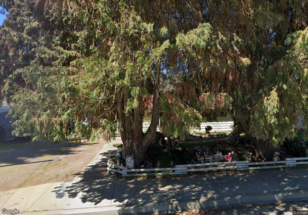 713 Pine St, Rogue River, OR 97537 - photo 1