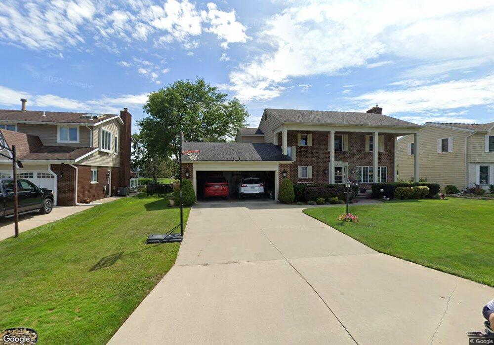 2912 Canal Dr, Port Huron, MI 48060 - photo 1