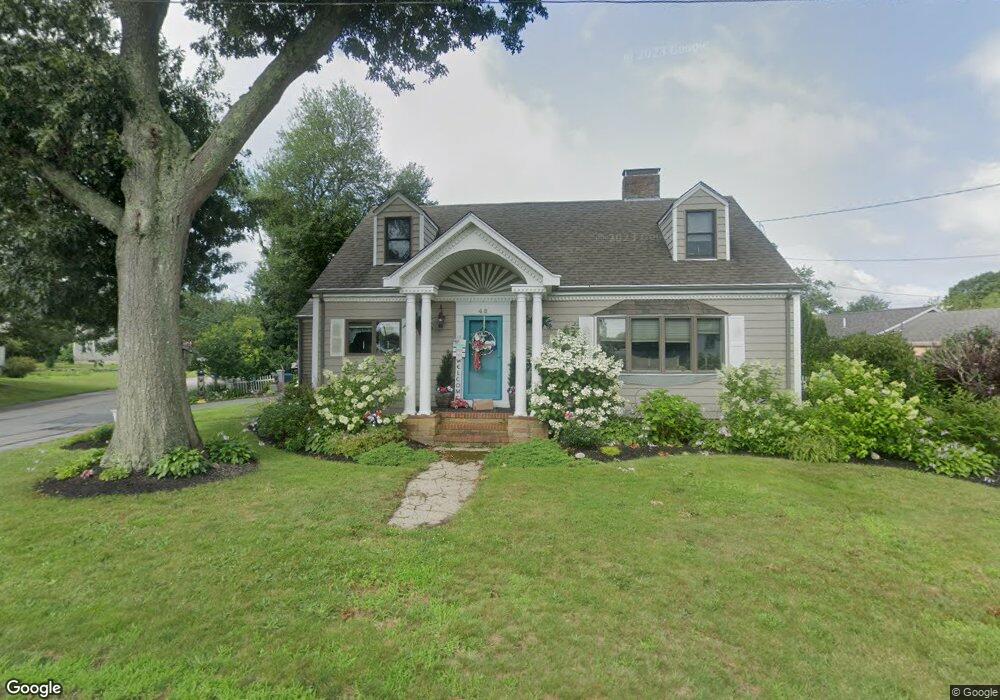 48 Howland St, South Dartmouth, MA 02748 - photo 1