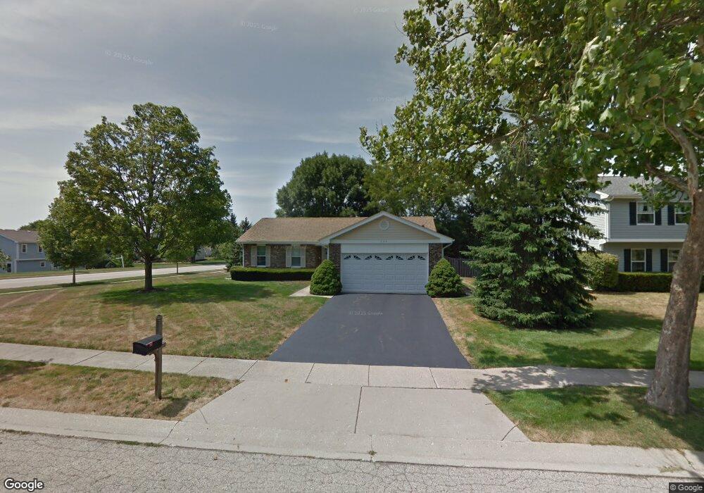 240 Country Ln, Algonquin, IL 60102 - photo 1