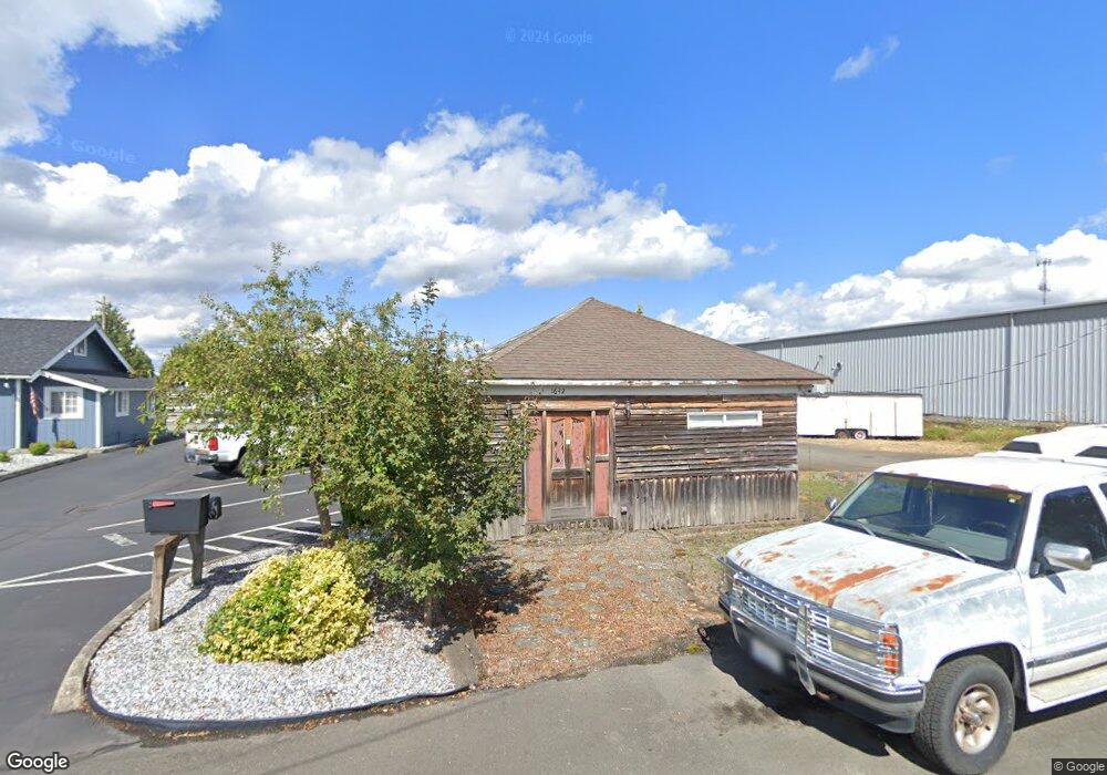 1642 3rd St, Enumclaw, WA 98022 - photo 1