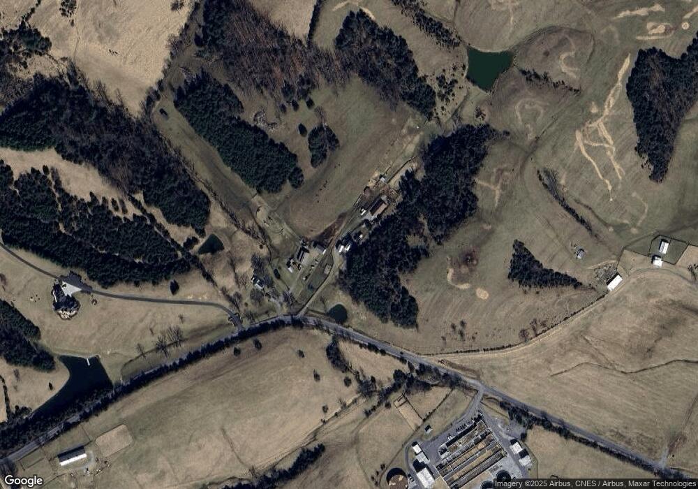 822 Sangers Ln, Staunton, VA 24401 - photo 1