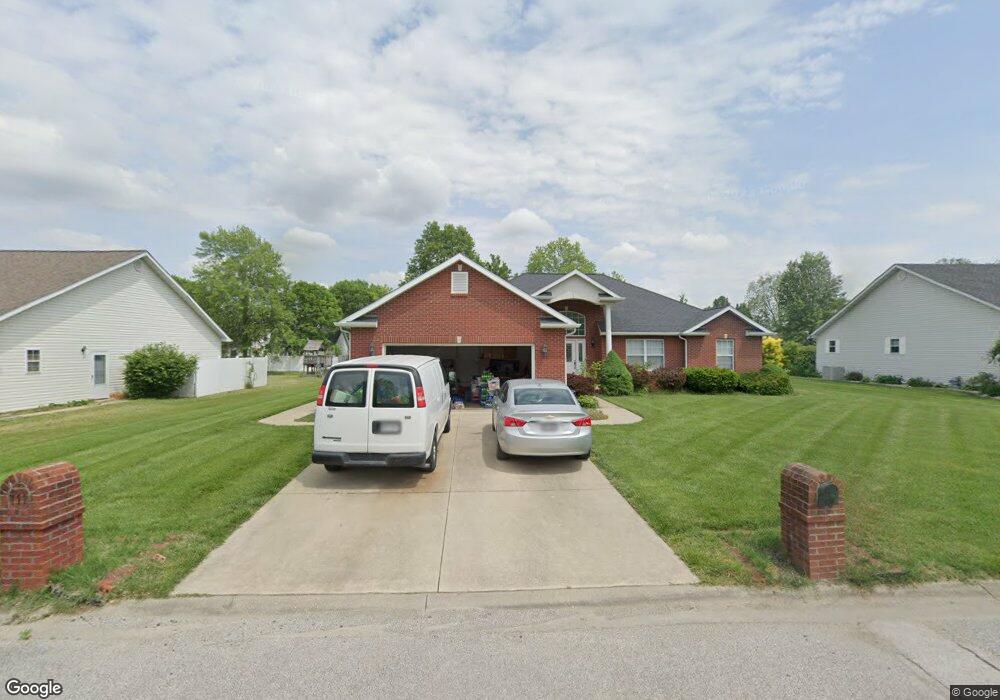 711 N Kristie Lynn St, Freeburg, IL 62243 - photo 1