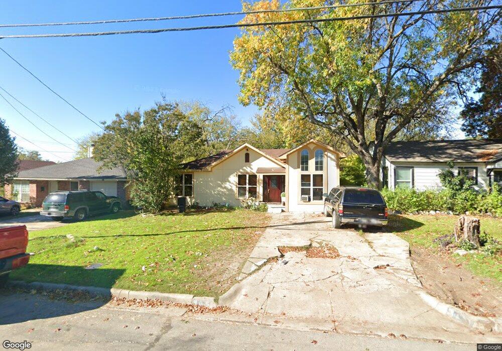 505 SW 5th St, Grand Prairie, TX 75051 - photo 1