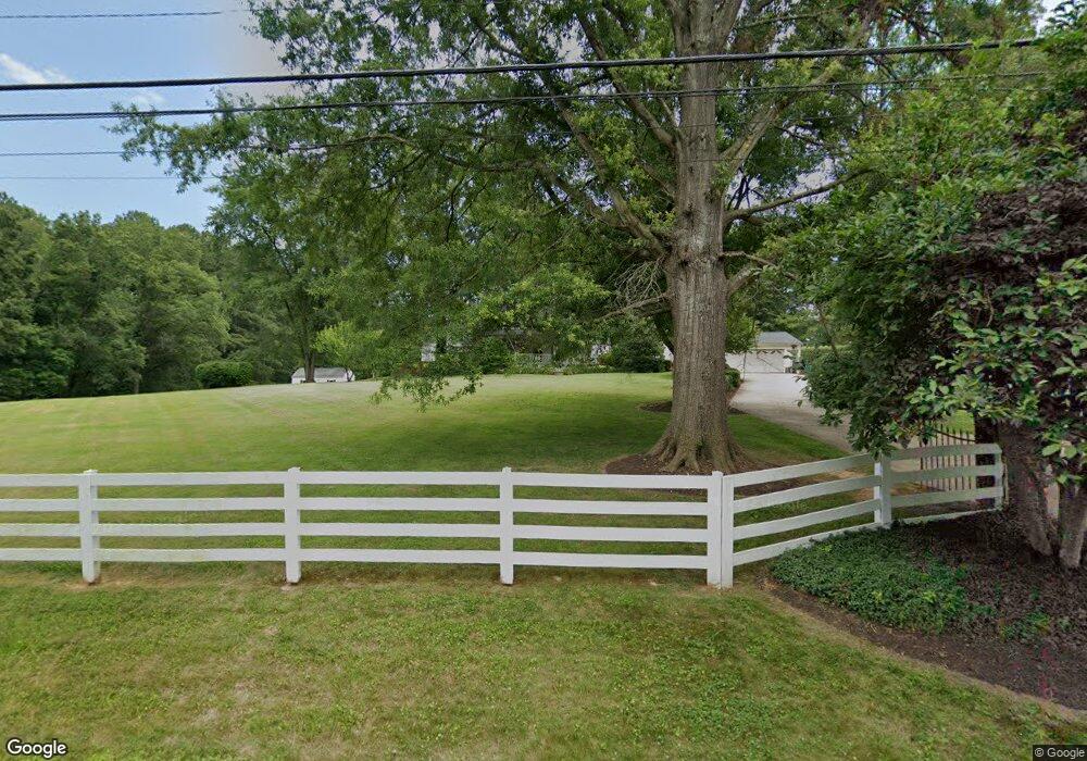 8017 Hillcrest Dr, Manassas, VA 20111 - photo 1