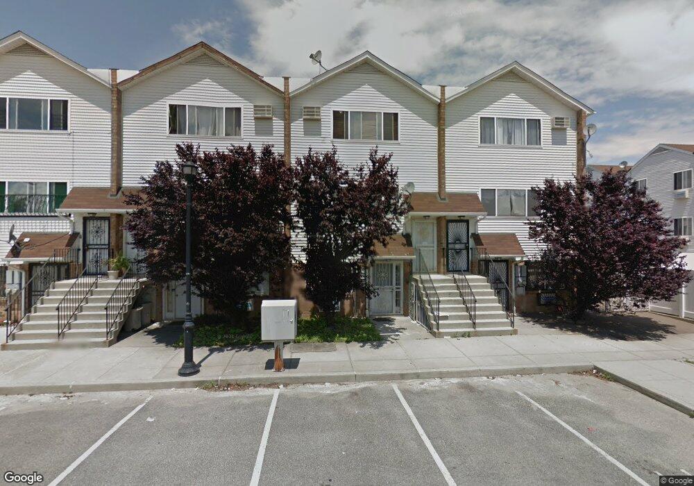 2 Starboard Ct, Bronx, NY 10473 - photo 1