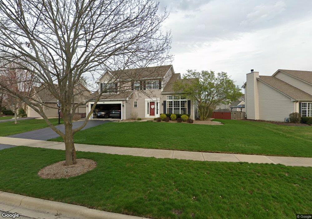 99 Pine Hill Dr, North Aurora, IL 60542 - photo 1