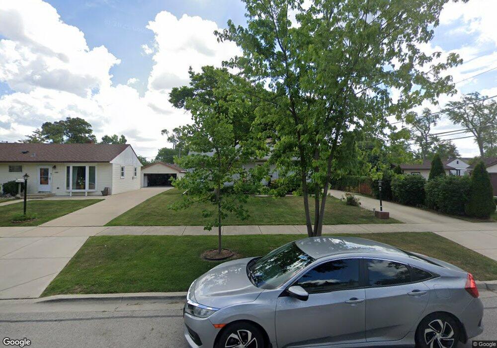 2095 Birch St, Des Plaines, IL 60018 - photo 1