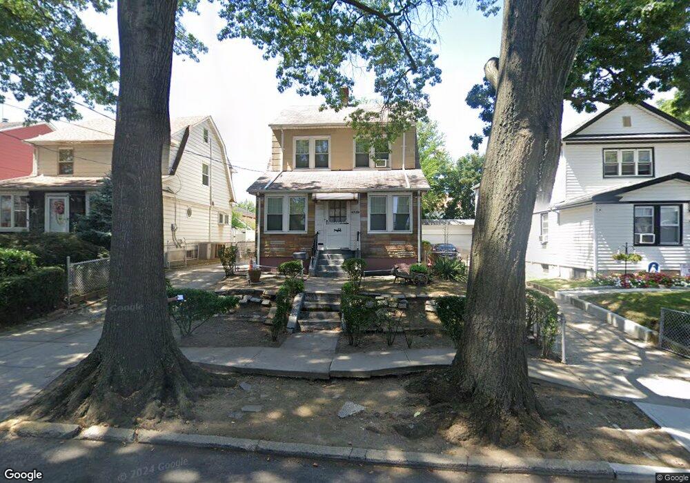 6126 163rd St, Fresh Meadows, NY 11365 - photo 1