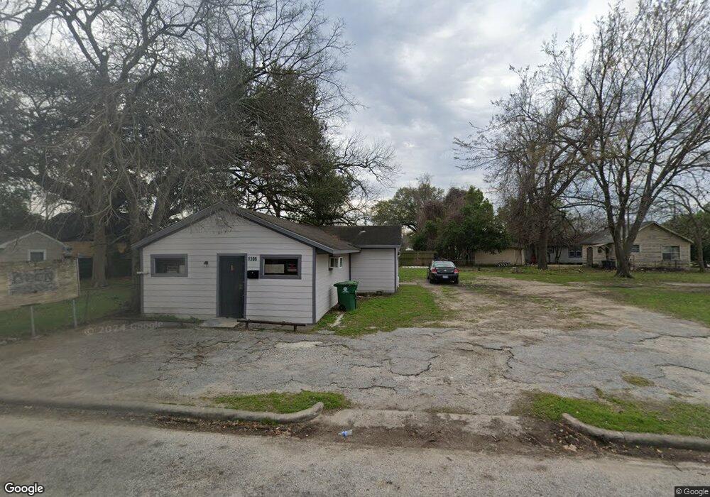 1306 Woodard St, Houston, TX 77009 - photo 1