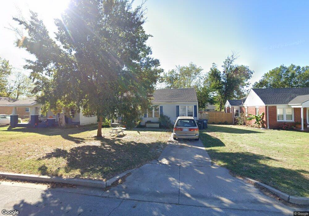 215 W Franklin St, Shawnee, OK 74804 - photo 1