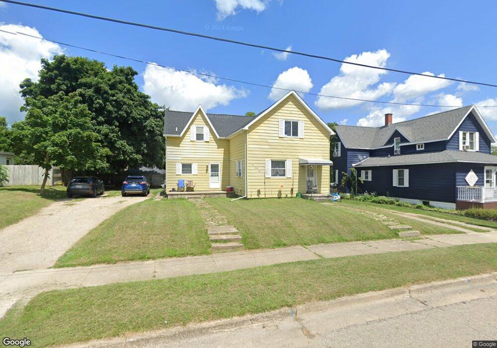 601 E Woodworth St, Bad Axe, MI 48413 - photo 1