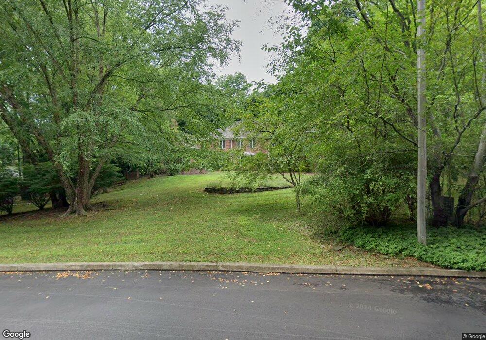 19 Sleepy Hollow Dr, Newtown Square, PA 19073 - photo 1