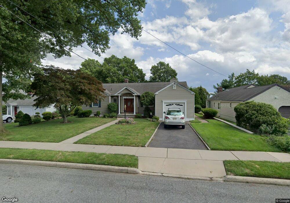 9 Friar Ln, Clifton, NJ 07013 - photo 1