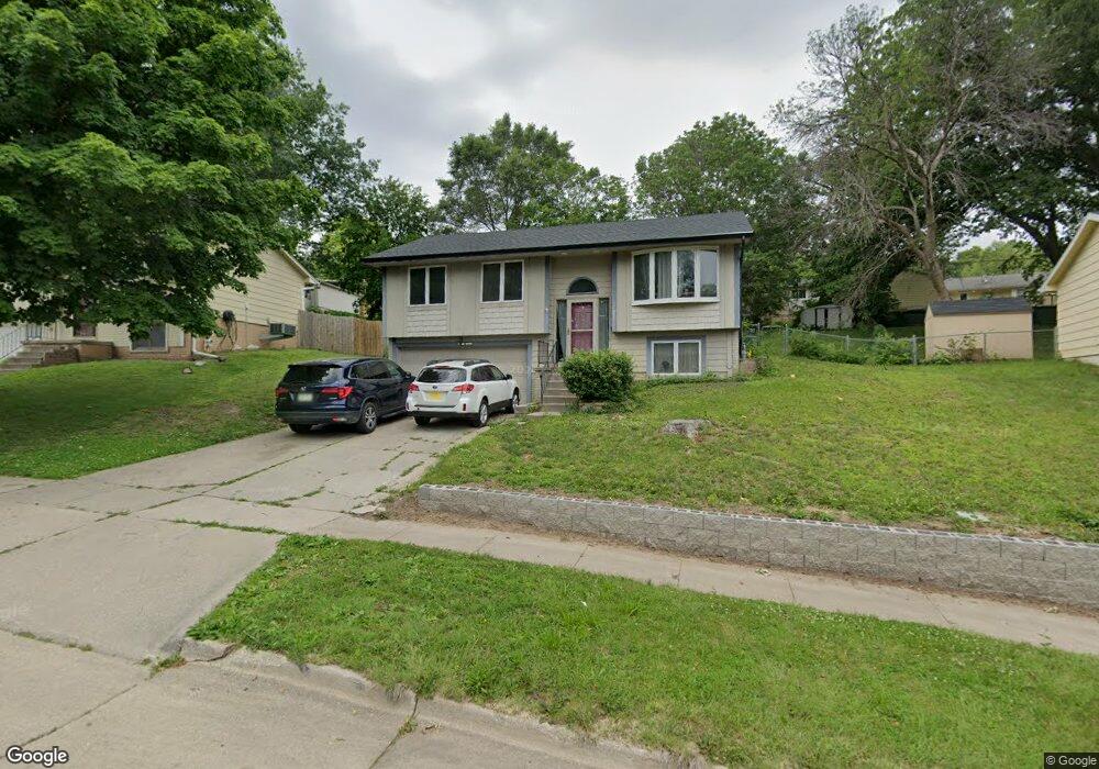 720 Hickory Hill Ln, Des Moines, IA 50317 - photo 1