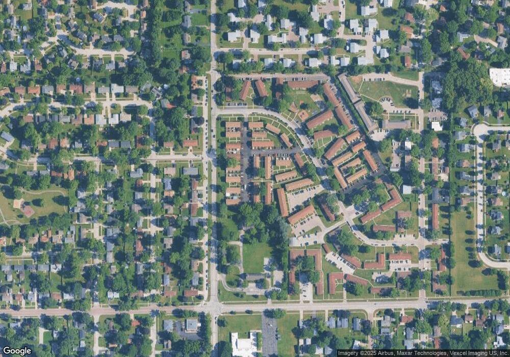 1370 Monomoy St unit E, Aurora, IL 60506 - photo 1