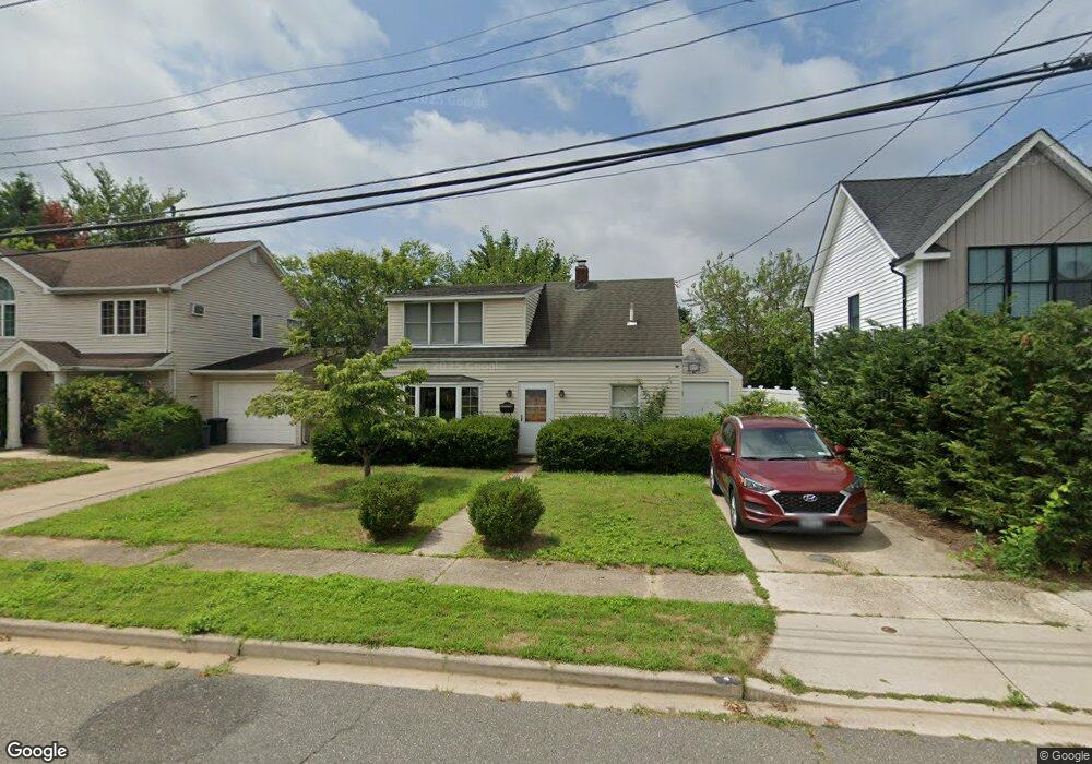 4 Tulip Place, Merrick, NY 11566 - photo 1