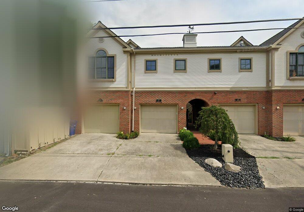 290 Zimpfer St, Columbus, OH 43206 - photo 1