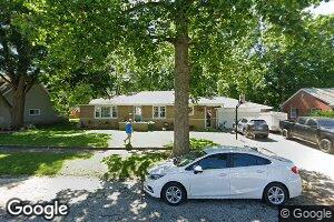516 S Pine St, Nokomis, IL 62075