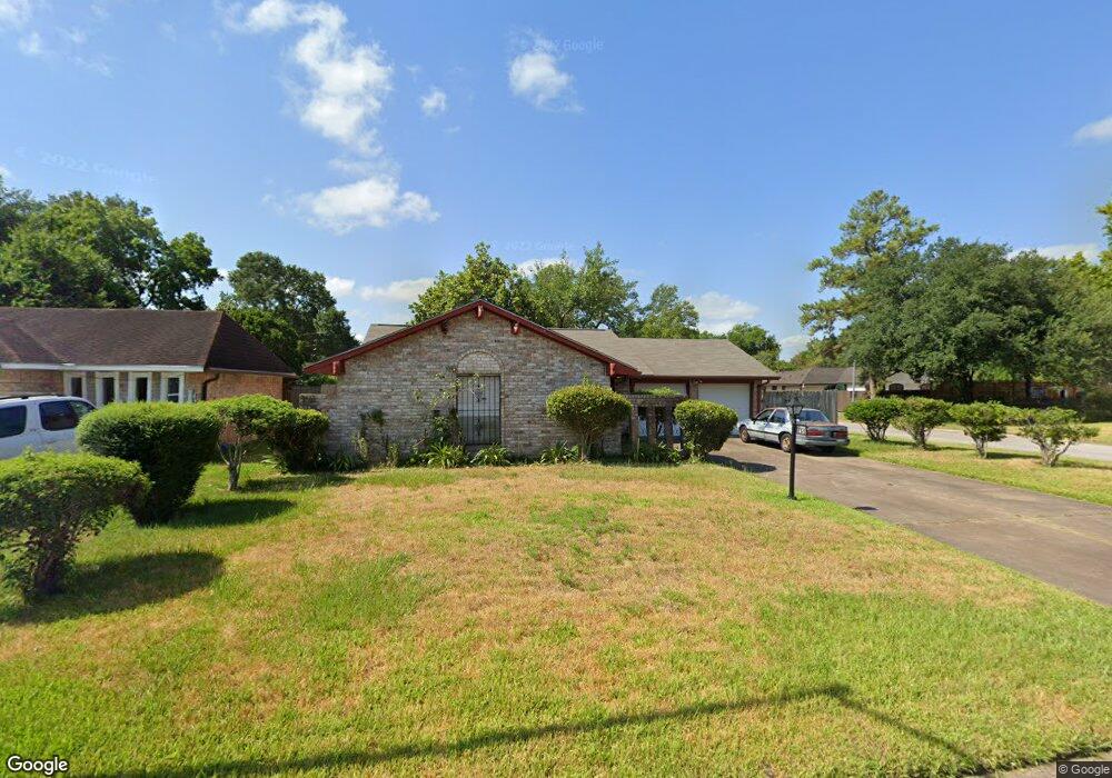 1451 Fashion Hill Dr, Houston, TX 77088 - photo 1