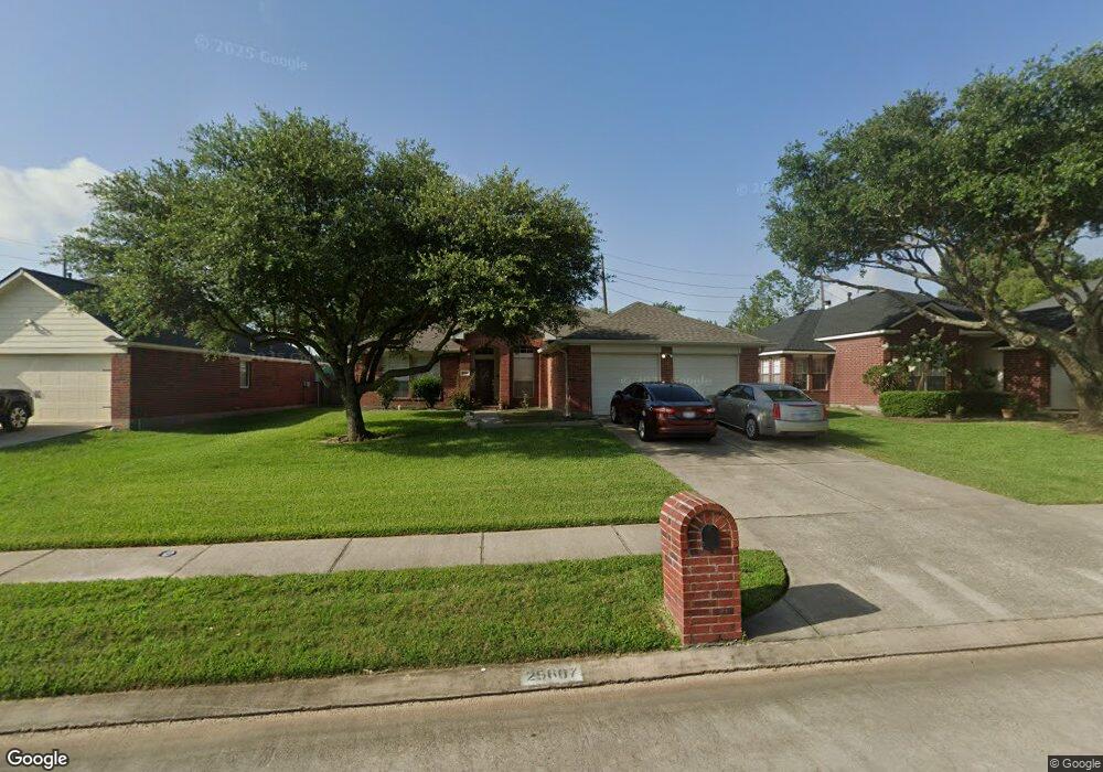 25607 Oakridge Forest Ln, Spring, TX 77386 - photo 1
