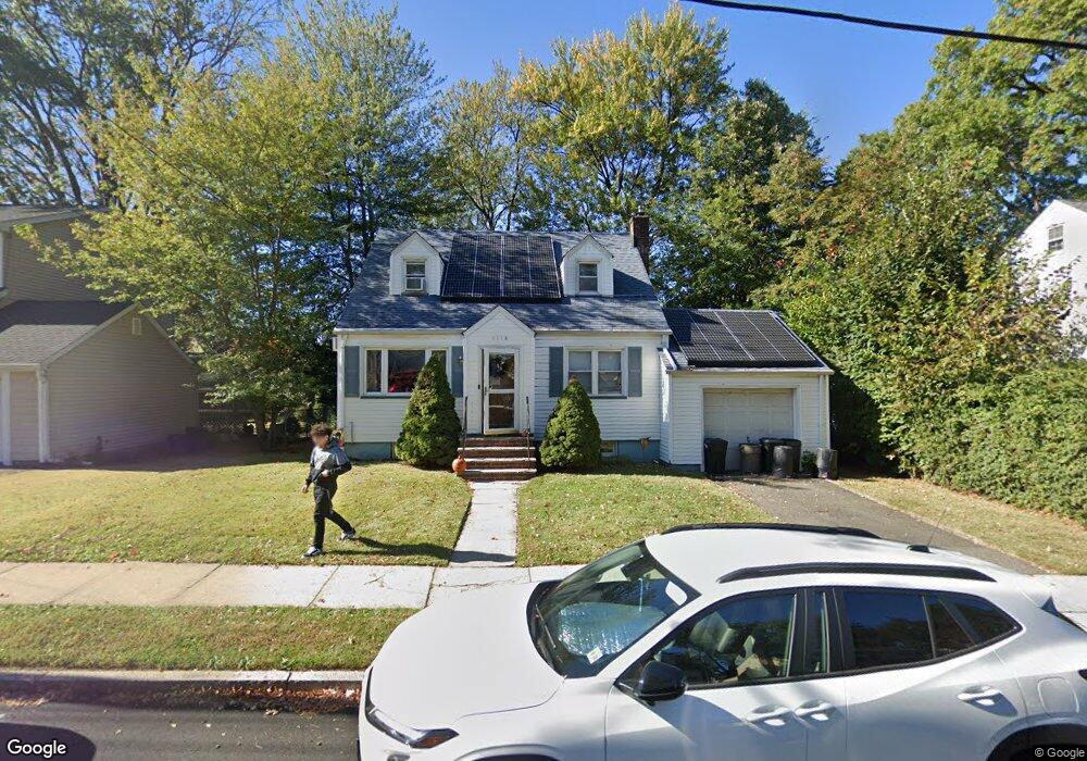 1118 Caldwell Ave, Union, NJ 07083 - photo 1