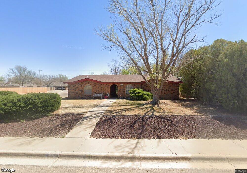 1001 Phillips Dr, Dumas, TX 79029 - photo 1