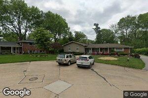 586 Gederson Ln, Saint Louis, MO 63122