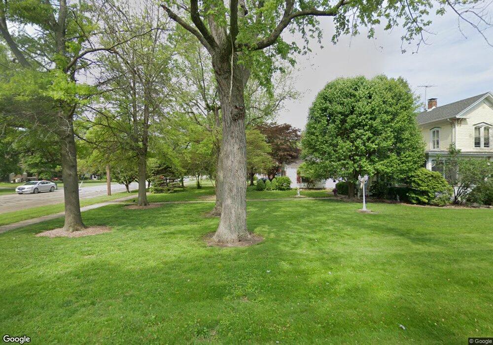 121 N 34th St, Mattoon, IL 61938 - photo 1