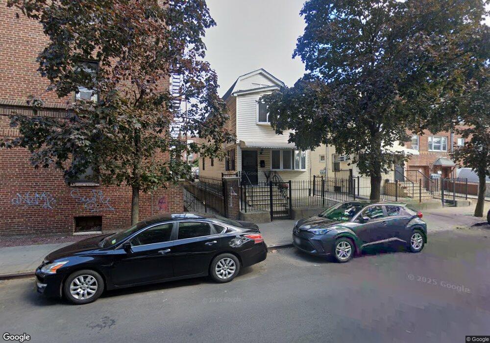 4259 Hampton St, Elmhurst, NY 11373 - photo 1