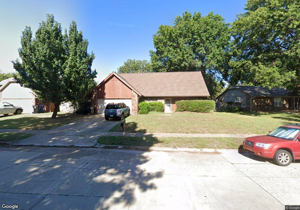 6608 S Birch Ave, Broken Arrow, OK 74011 - photo 1