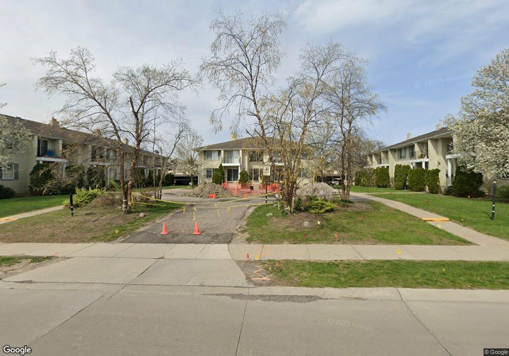 1955 Axtell Dr, Troy, MI 48084 - photo 1