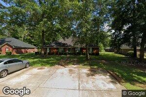 2224 Old Dominion Dr, Albany, GA 31721