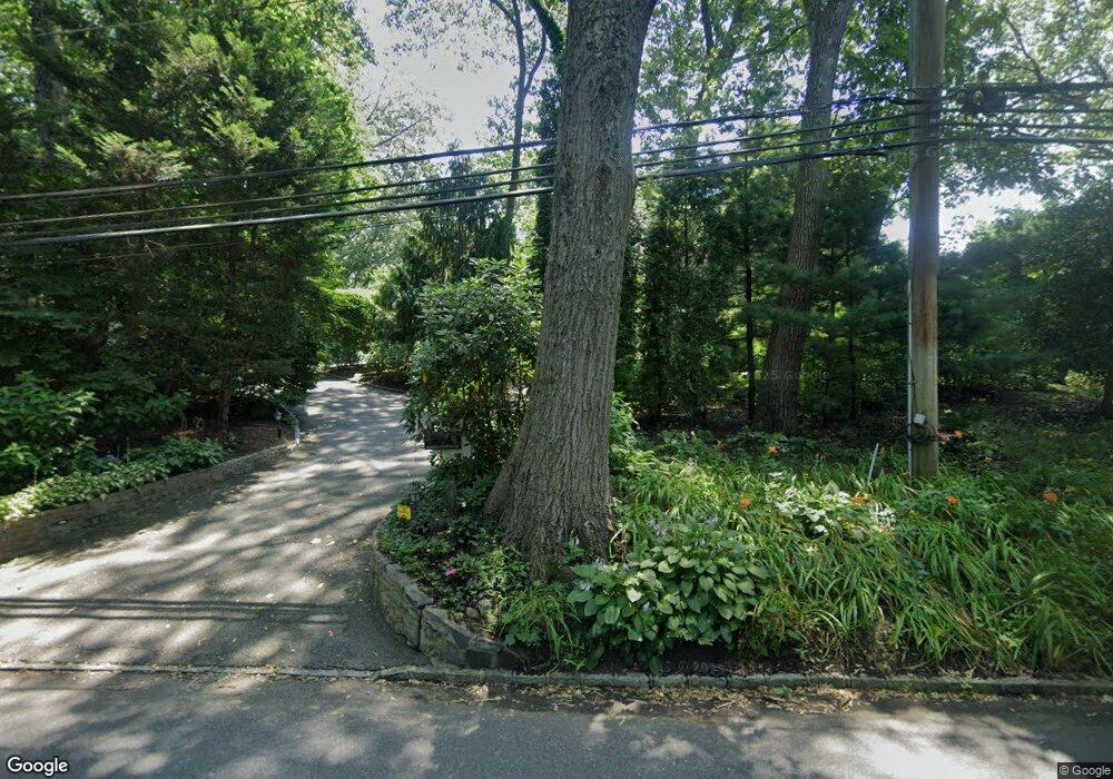 60 Barkers Point Rd, Port Washington, NY 11050 - photo 1