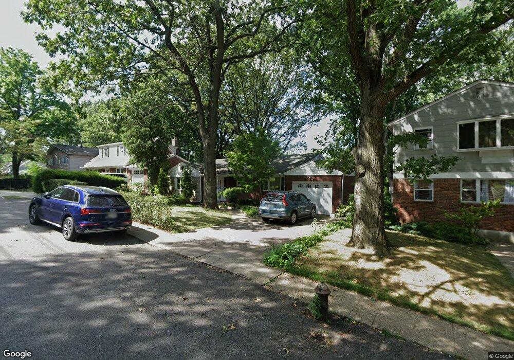 84 Highland Ave, Staten Island, NY 10301 - photo 1