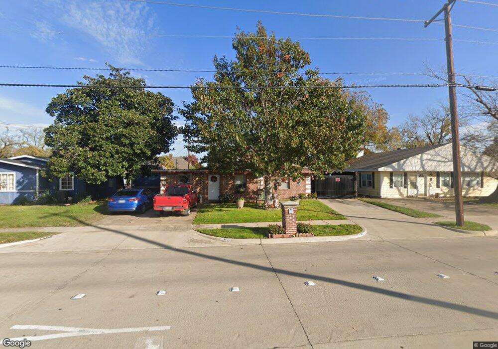 412 Bellaire Dr, Hurst, TX 76053 - photo 1