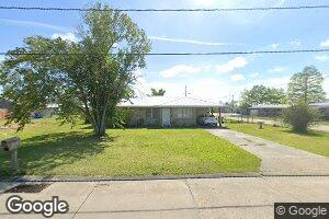 1124 Acadian Dr, Houma, LA 70363