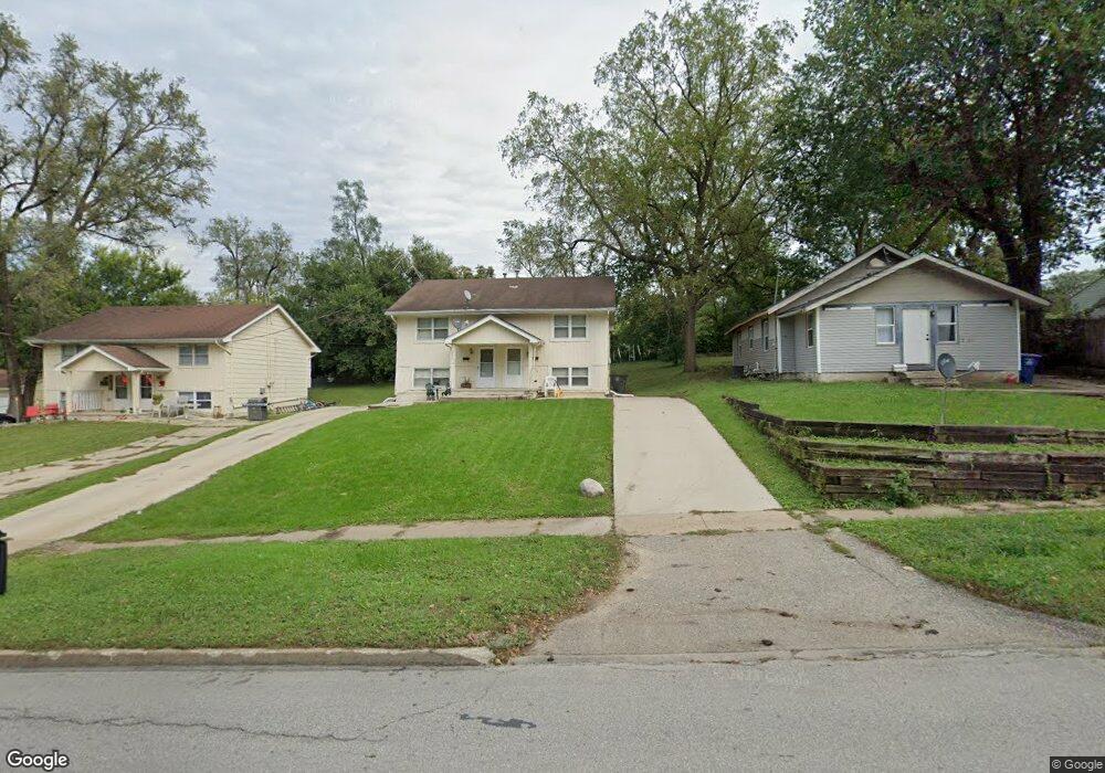 2437 SE 6th St, Des Moines, IA 50315 - photo 1