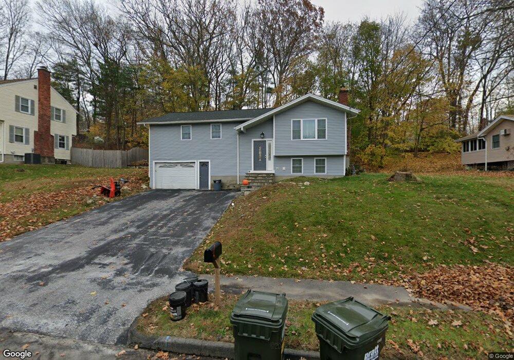 90 Fort Meadow Dr, Hudson, MA 01749 - photo 1