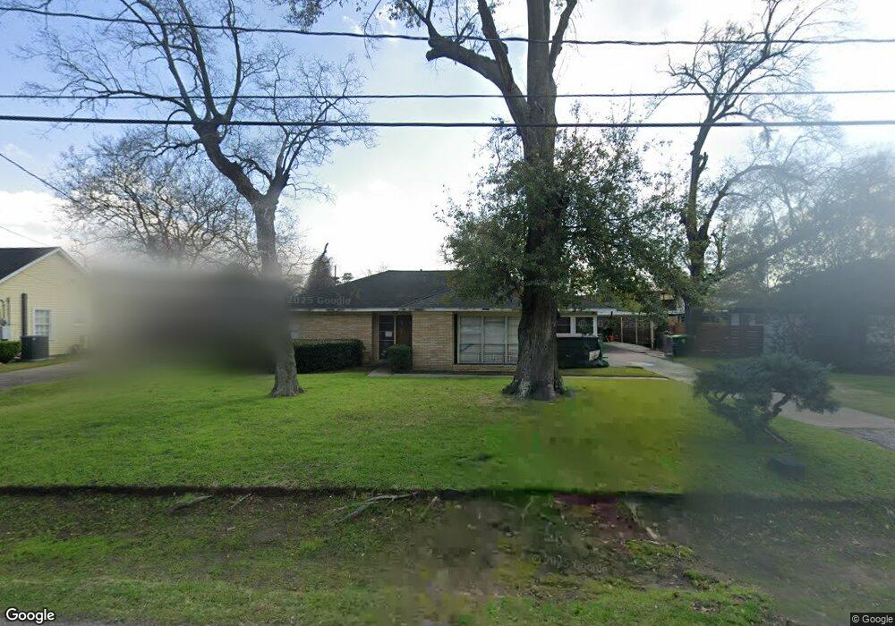306 Caplin St, Houston, TX 77022 - photo 1
