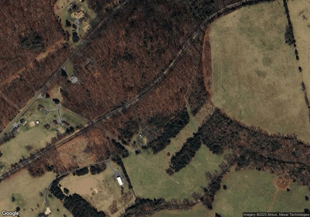 197 Bordentown Ln, Bentonville, VA 22610 - photo 1