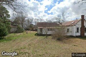28 N Crawford St, Reynolds, GA 31076