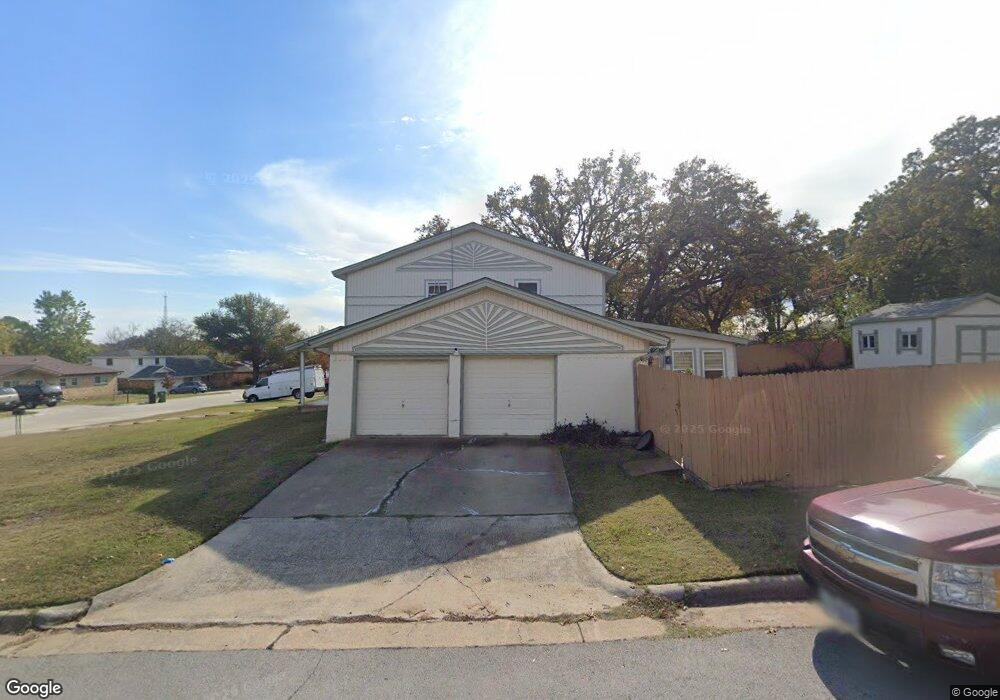 921 Gregory Ave, Bedford, TX 76022 - photo 1