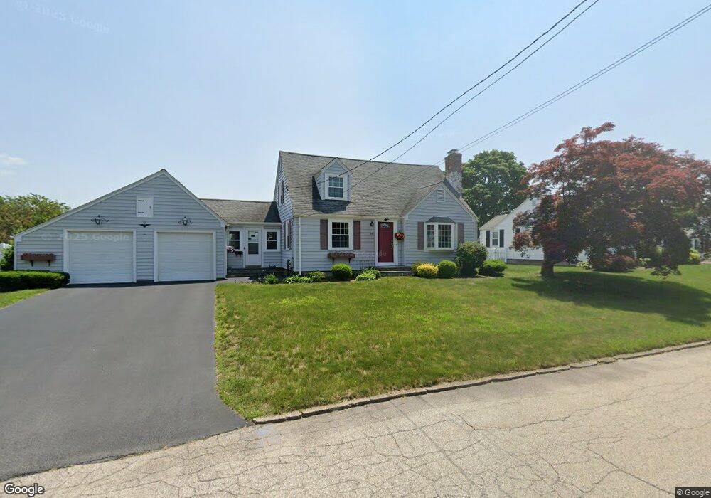 33 Begonia Dr, Cranston, RI 02920 - photo 1