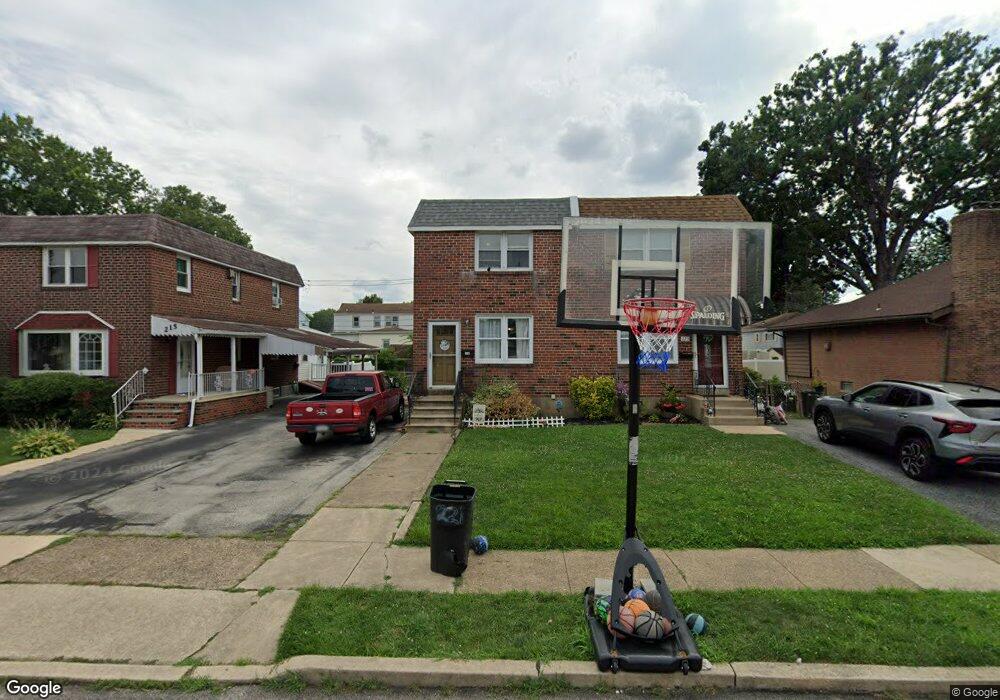 221 Evergreen Ave, Folsom, PA 19033 - photo 1