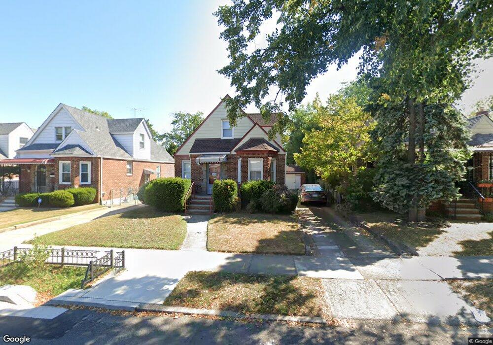 5835 189th St, Fresh Meadows, NY 11365 - photo 1