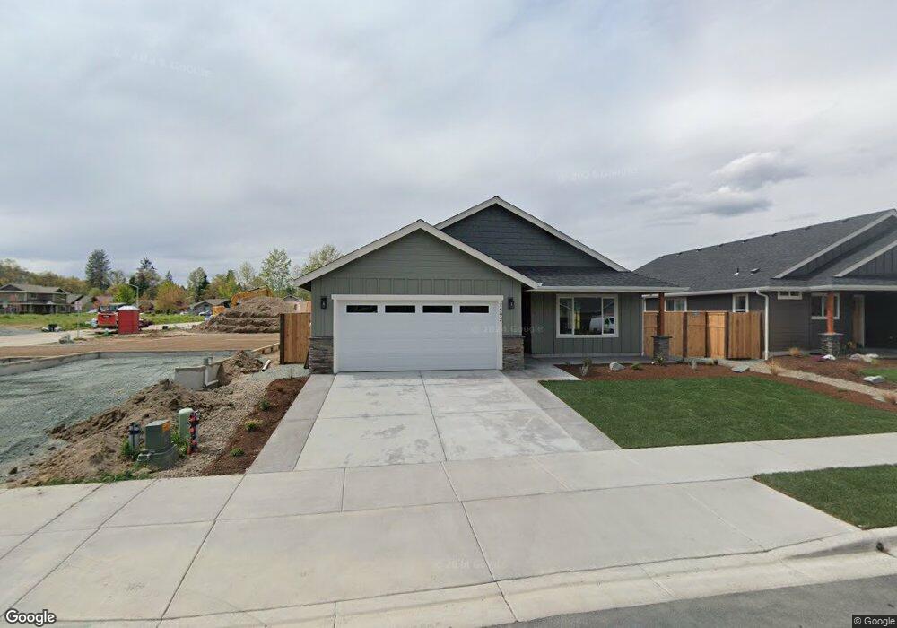 1592 Kokanee Ln, Grants Pass, OR 97527 - photo 1